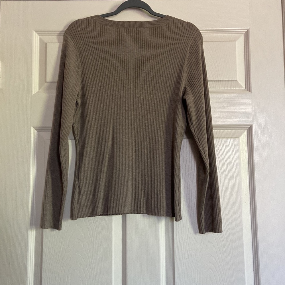 H&M grey/tan sweater - Picture 2 of 4